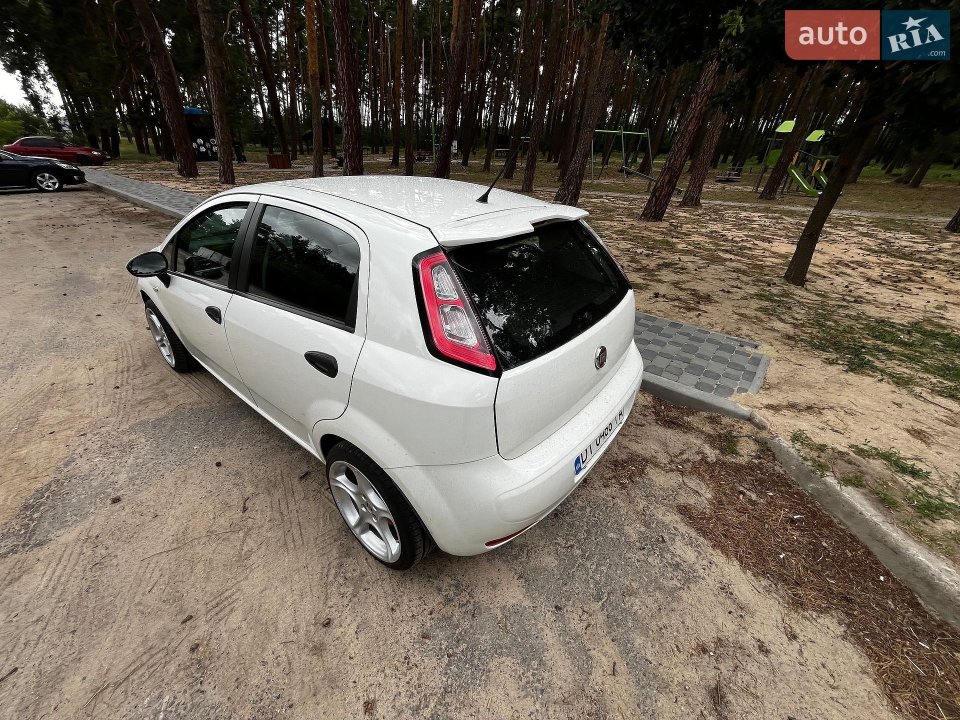 Fiat Grande Punto 2012 VIN ZFA19900001871958 фото оголошення 8 з 14