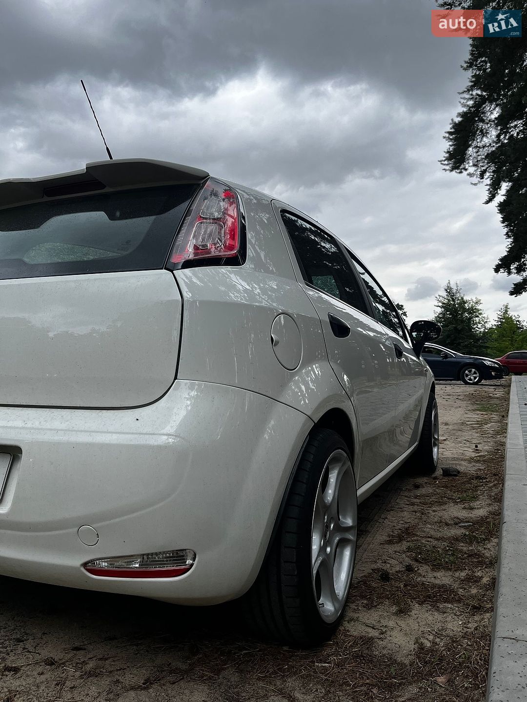 Fiat Grande Punto 2012 VIN ZFA19900001871958 фото оголошення 10 з 14