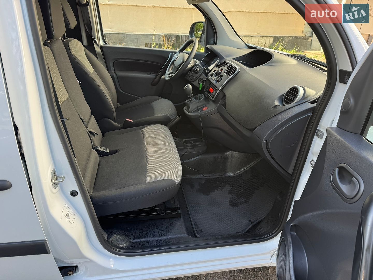 Renault Kangoo 2021 VIN VF1WF000168158591 фото оголошення 11 з 15