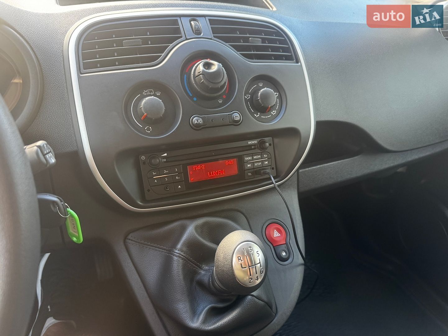 Renault Kangoo 2021 VIN VF1WF000168158591 фото оголошення 13 з 15