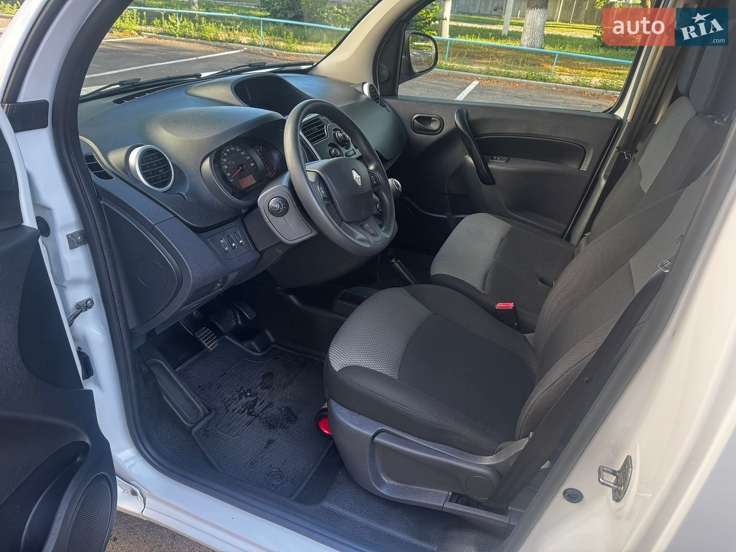 Renault Kangoo 2021 VIN VF1WF000168158591 фото оголошення 14 з 15