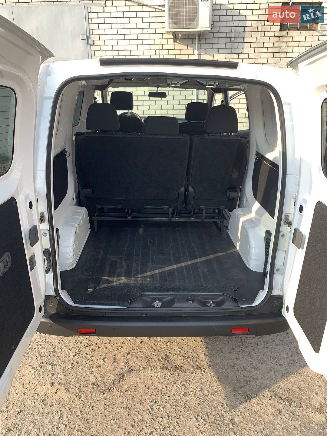 Nissan e-NV200 2020 VIN VSKHAAME0U0621642 фото оголошення 17 з 27