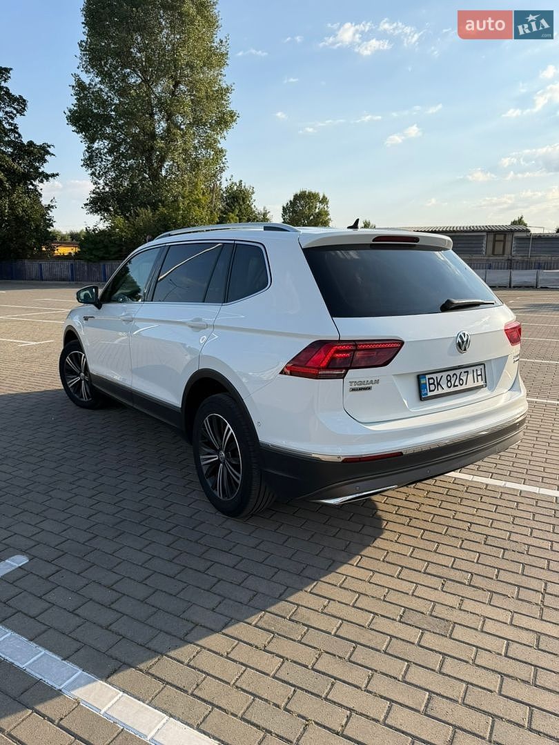 Volkswagen Tiguan Allspace 2019 VIN WVGZZZ5NZKM086404 фото оголошення 4 з 61