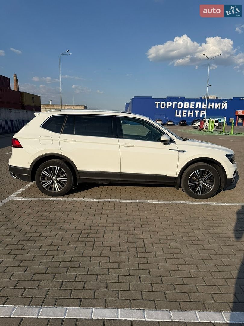 Volkswagen Tiguan Allspace 2019 VIN WVGZZZ5NZKM086404 фото оголошення 7 з 61