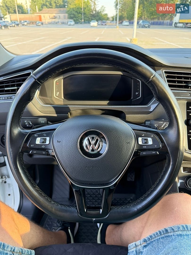 Volkswagen Tiguan Allspace 2019 VIN WVGZZZ5NZKM086404 фото оголошення 17 з 61