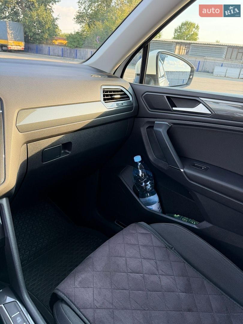 Volkswagen Tiguan Allspace 2019 VIN WVGZZZ5NZKM086404 фото оголошення 21 з 61