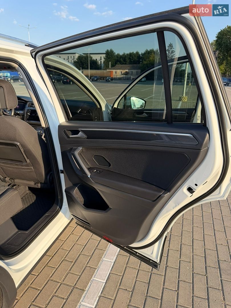 Volkswagen Tiguan Allspace 2019 VIN WVGZZZ5NZKM086404 фото оголошення 25 з 61