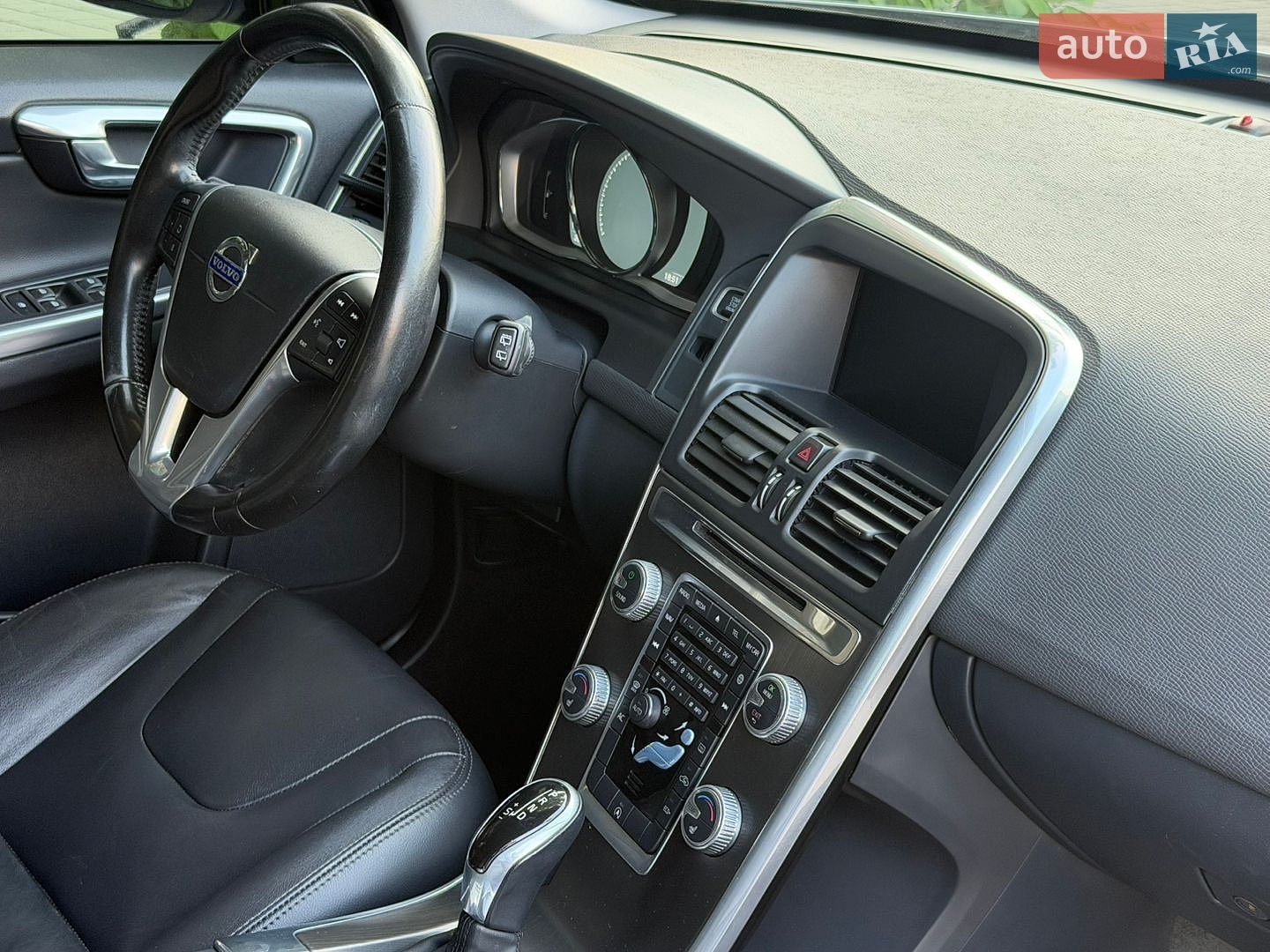 Volvo XC60 2015 VIN YV440MDK0G2799844 фото оголошення 50 з 51