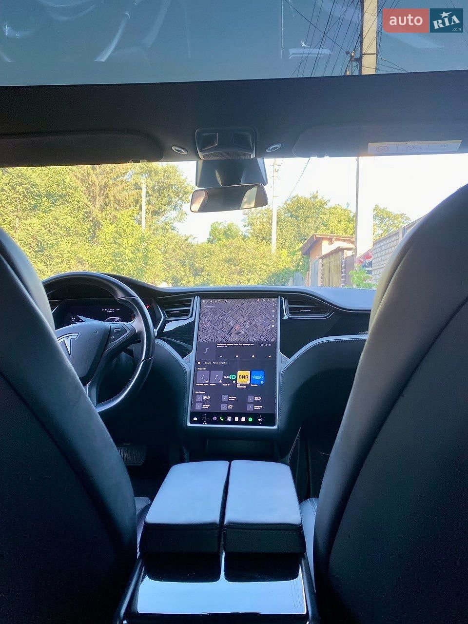 Tesla Model S 2018 VIN 5YJSA7E2XJF263401 фото оголошення 12 з 17