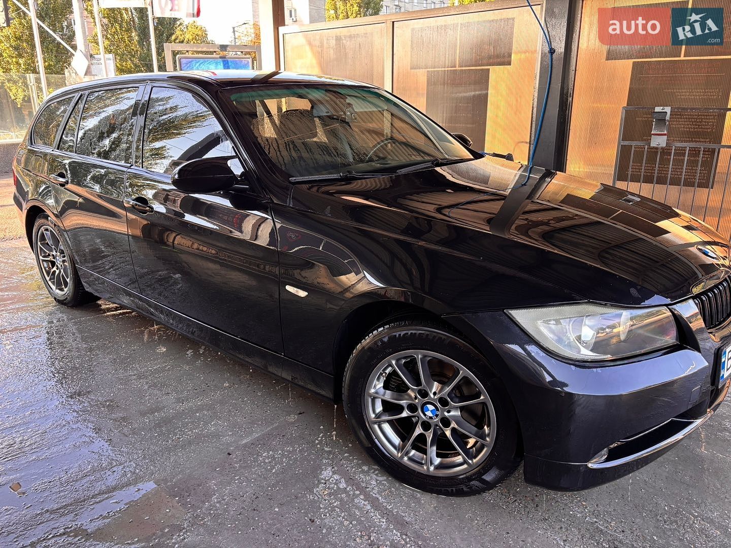 BMW 3 Series 2007 VIN WBAVU31080KZ21989 фото оголошення 3 з 13