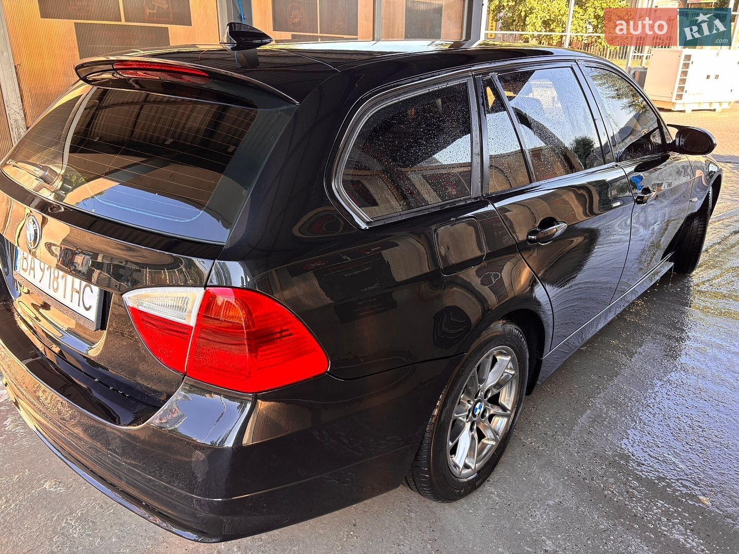 BMW 3 Series 2007 VIN WBAVU31080KZ21989 фото оголошення 4 з 13