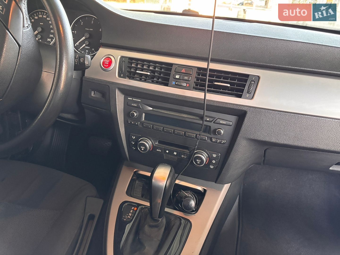 BMW 3 Series 2007 VIN WBAVU31080KZ21989 фото оголошення 6 з 13