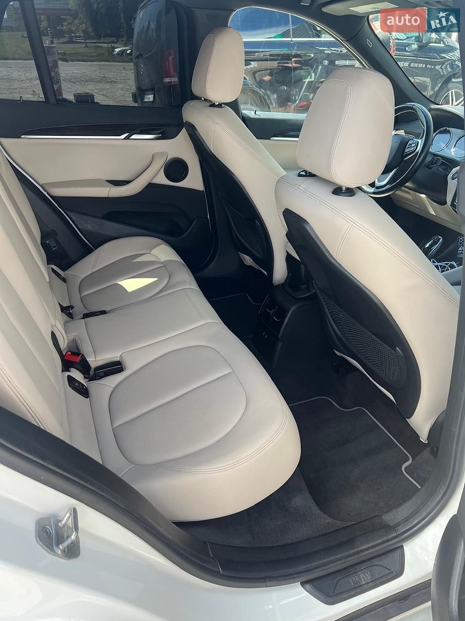 BMW X1 2021 VIN WBXJG9C09M5T58628 фото оголошення 4 з 9
