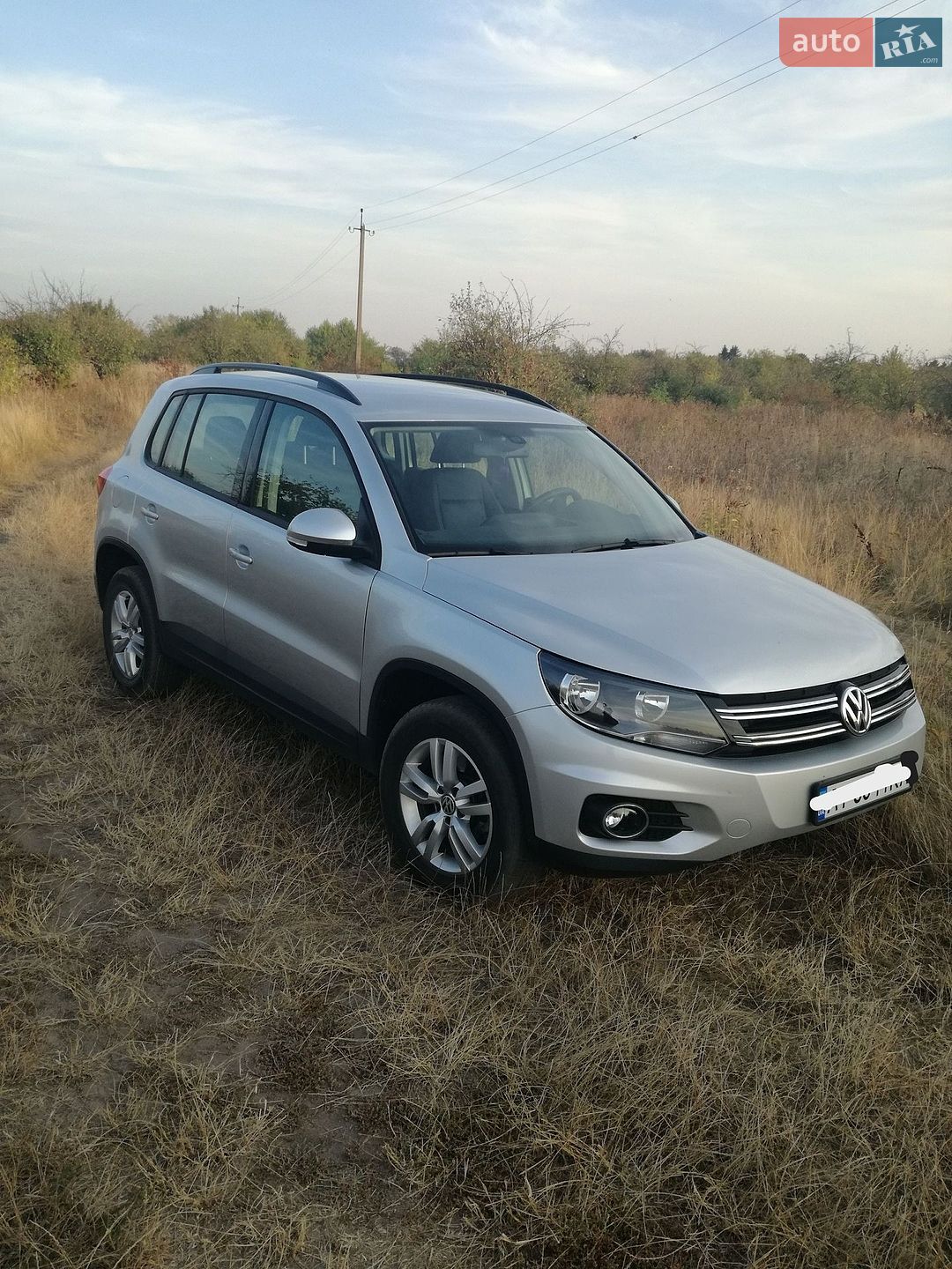 Volkswagen Tiguan 2016 VIN WVGBV7AX0HW504843 фото оголошення 2 з 5