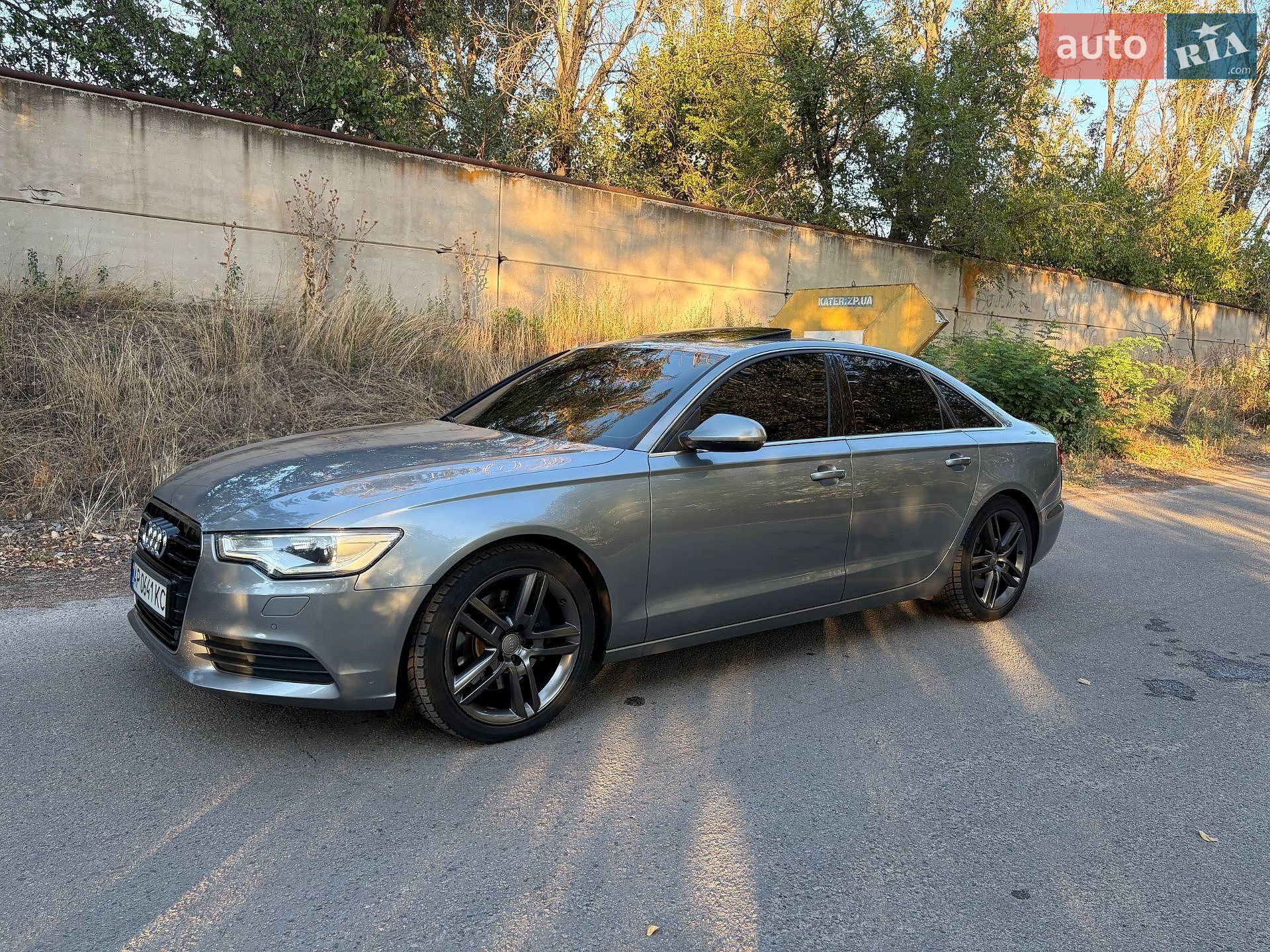 Audi A6 2014 VIN WAUGFAFC8FN037083 фото оголошення 4 з 31