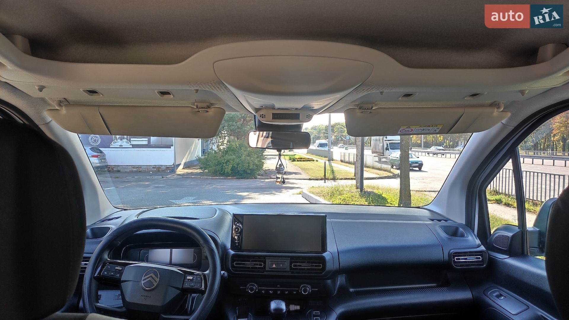 Citroen Berlingo 2024 VIN VR7EBYHT9RJ892346 фото оголошення 21 з 46