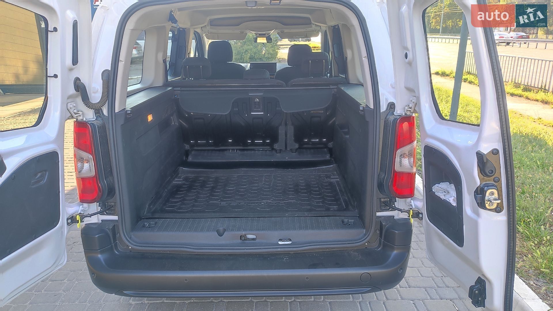 Citroen Berlingo 2024 VIN VR7EBYHT9RJ892346 фото оголошення 33 з 46