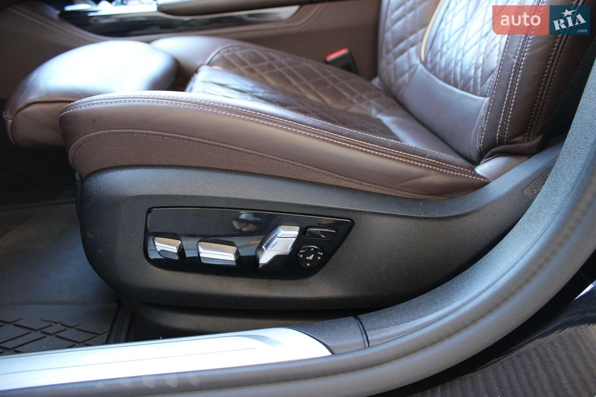 BMW 7 Series 2022 VIN WBA7U61050CJ53442 фото оголошення 28 з 50