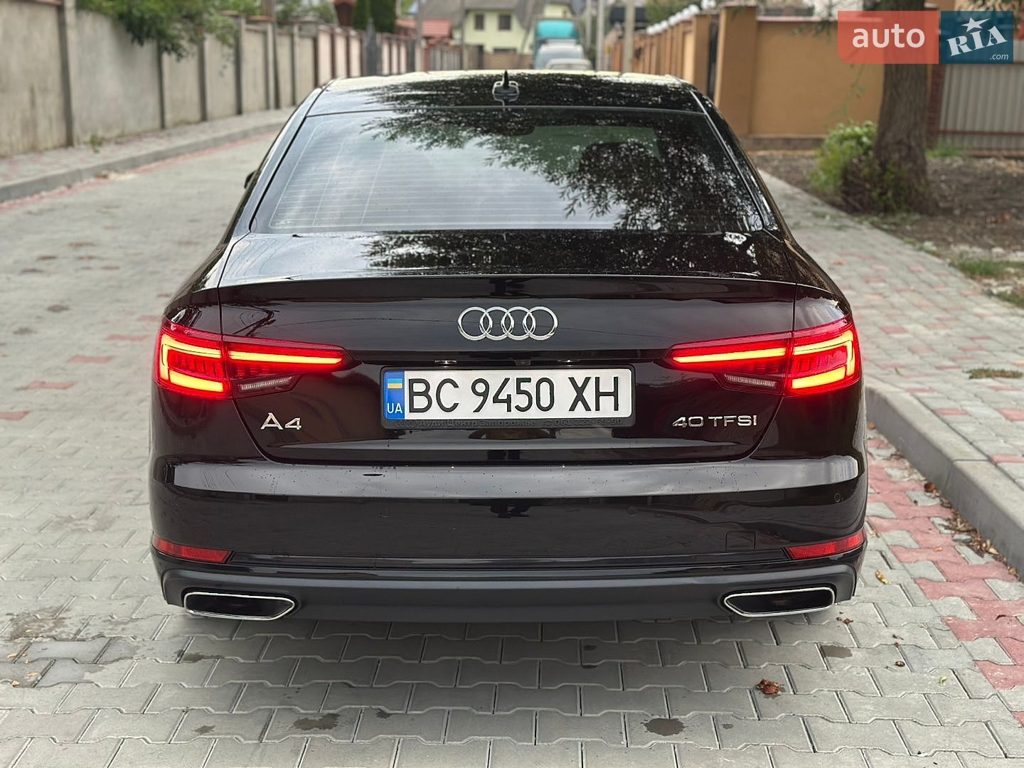 Audi A4 2019 VIN WAUGMAF49KN013674 фото оголошення 11 з 35
