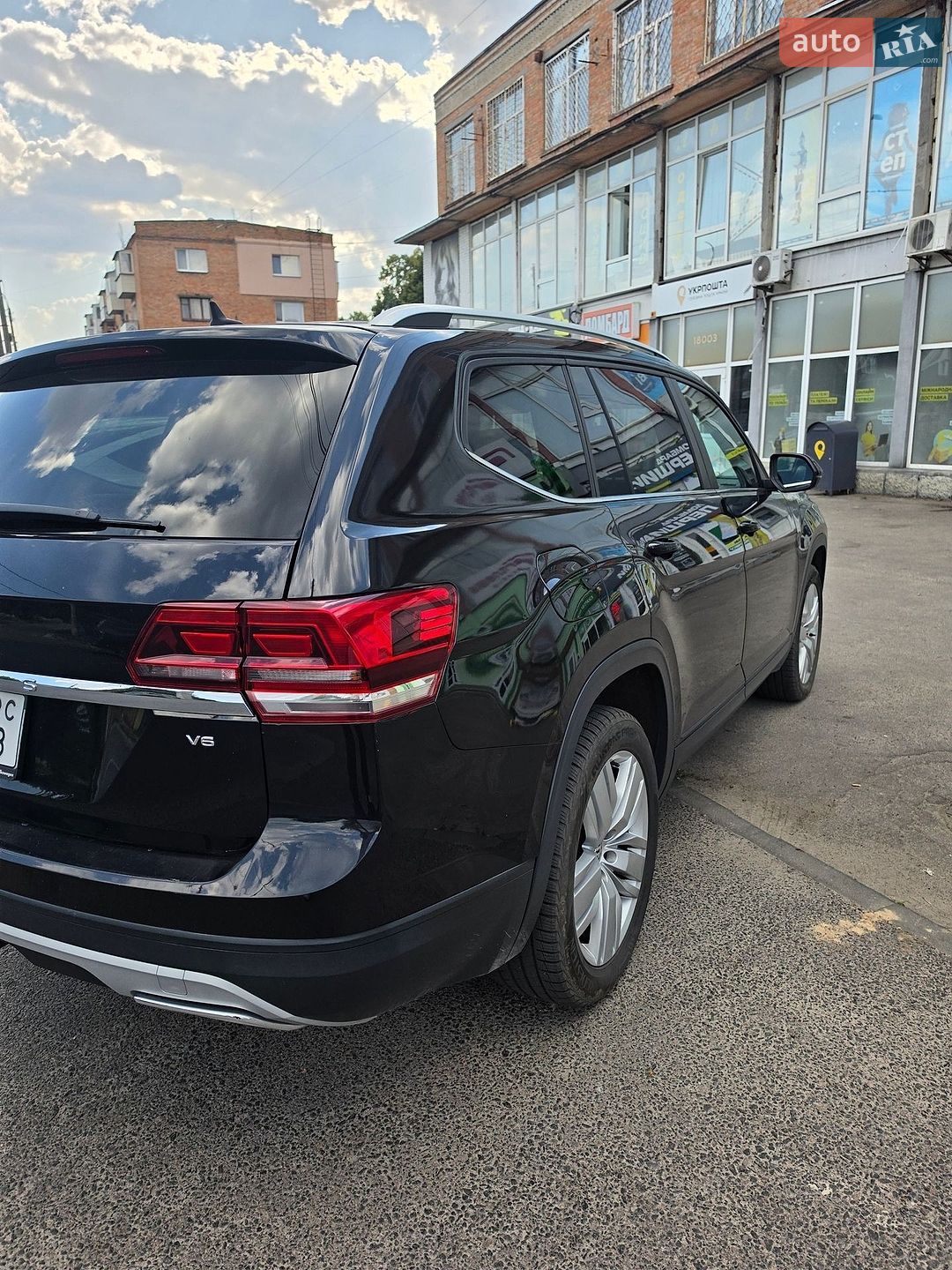 Volkswagen Atlas 2019 VIN 1V2UR2CA2KC536262 фото оголошення 5 з 13
