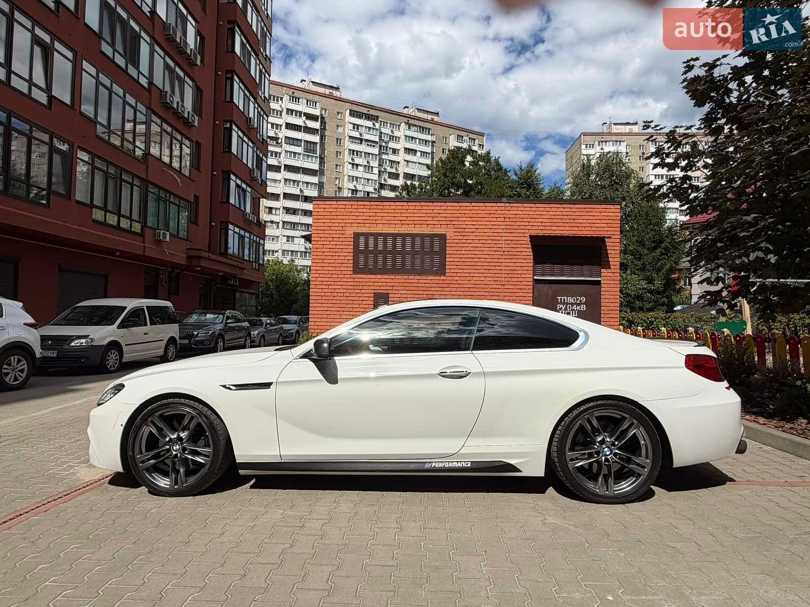 BMW 6 Series 2012 VIN WBALX3C55CDV77179 фото оголошення 3 з 26