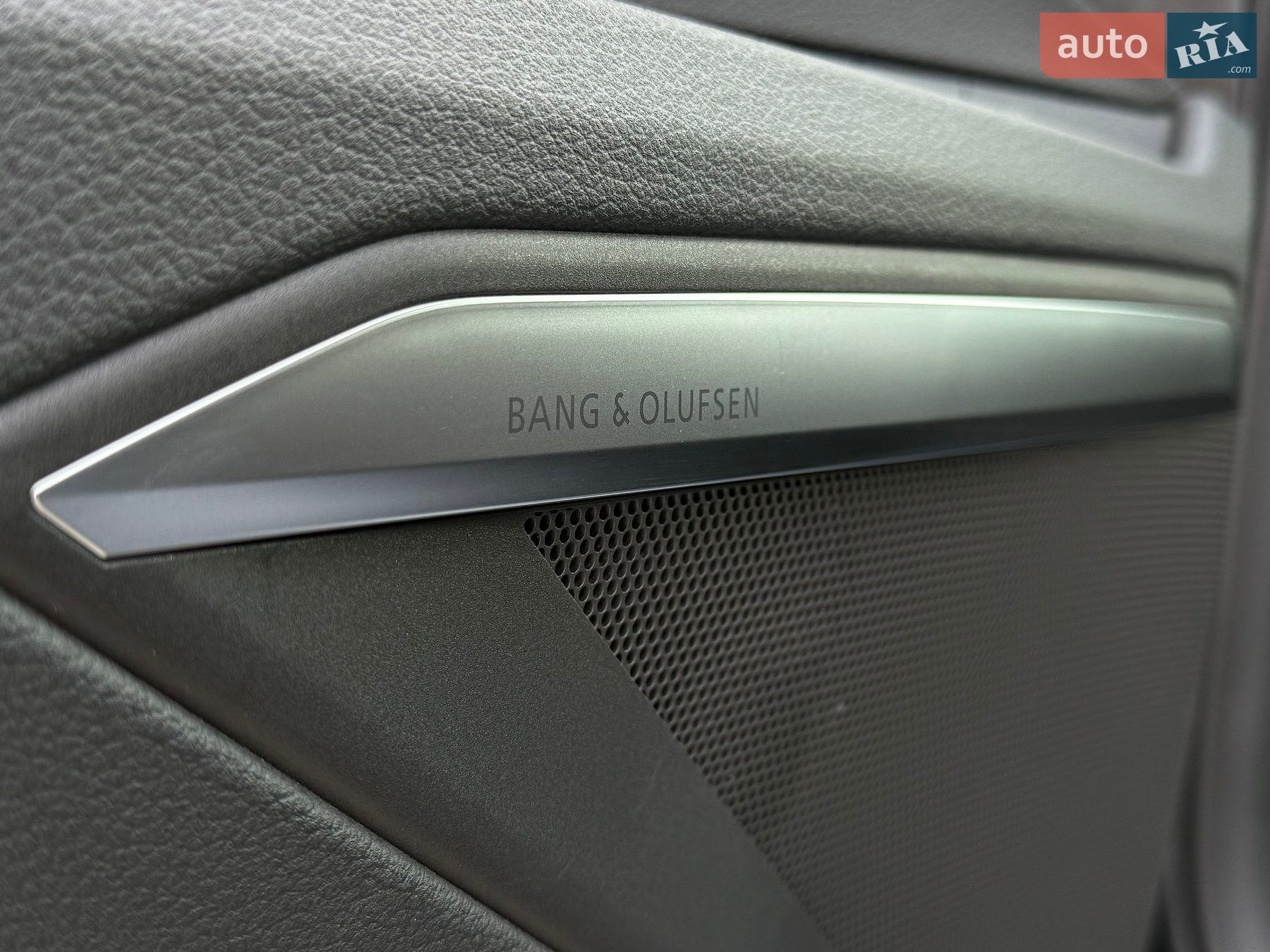 Audi e-tron 2020 VIN WAUZZZGEXMB004759 фото оголошення 10 з 154