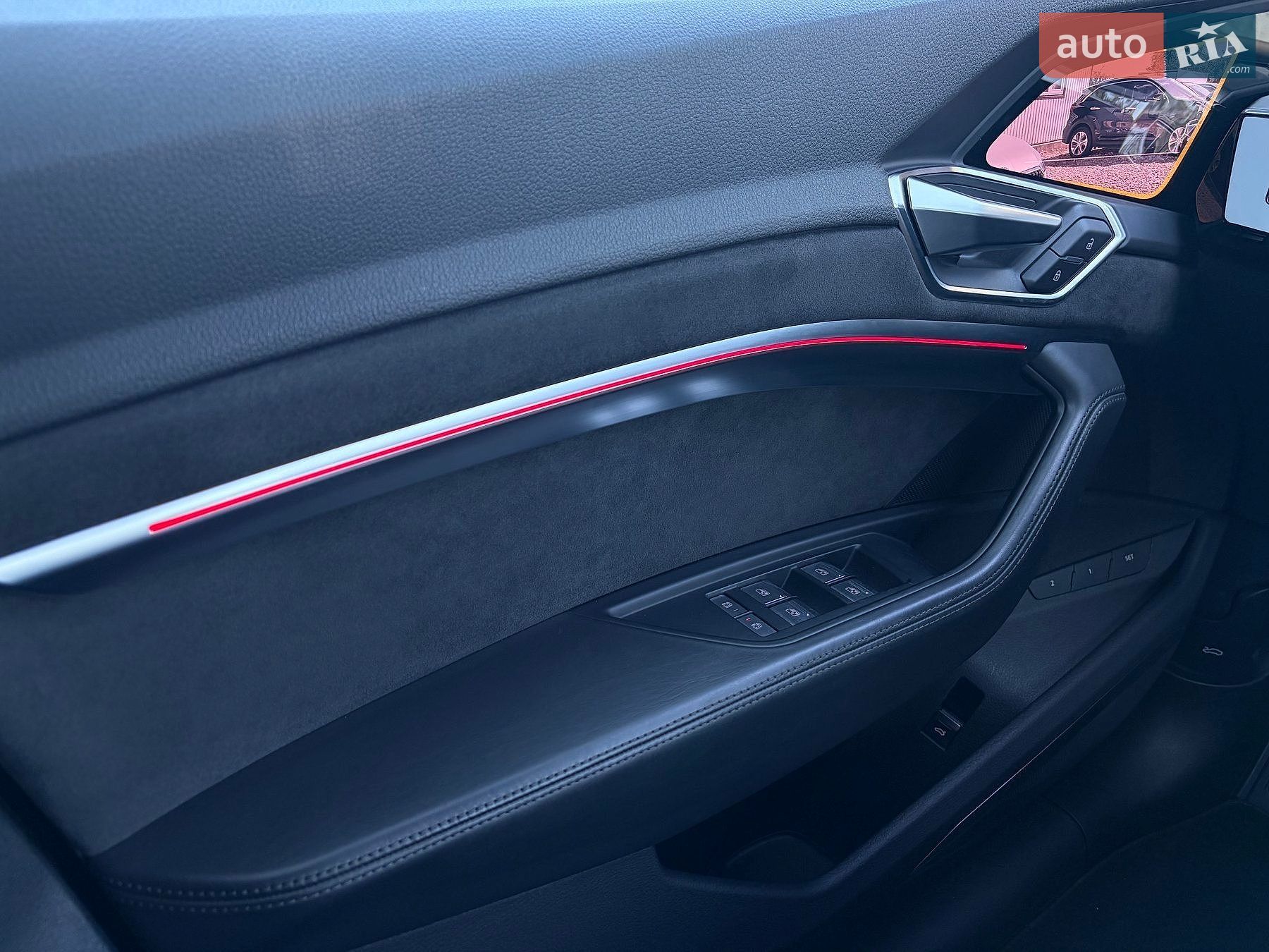 Audi e-tron 2020 VIN WAUZZZGEXMB004759 фото оголошення 31 з 154