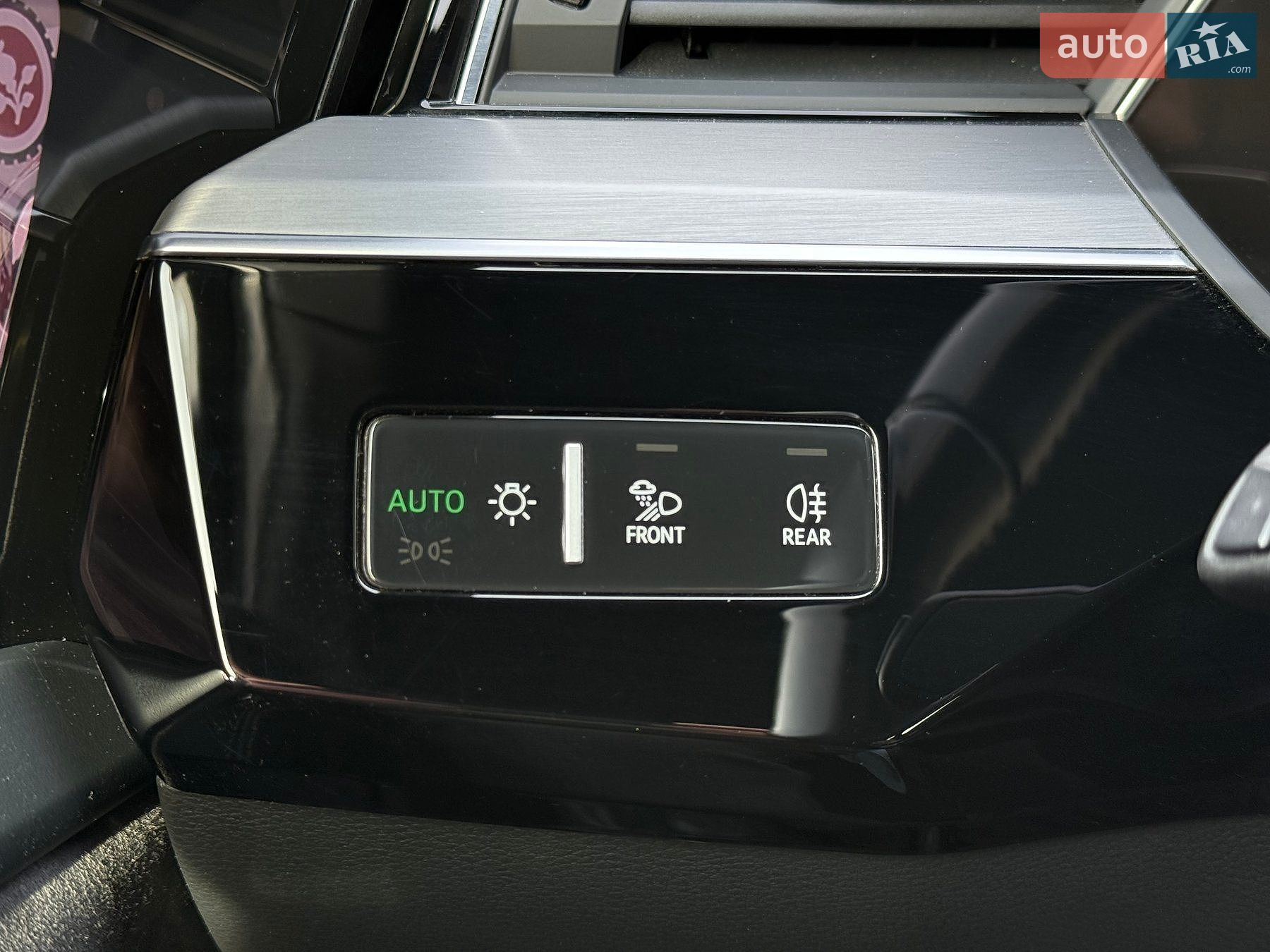 Audi e-tron 2020 VIN WAUZZZGEXMB004759 фото оголошення 45 з 154