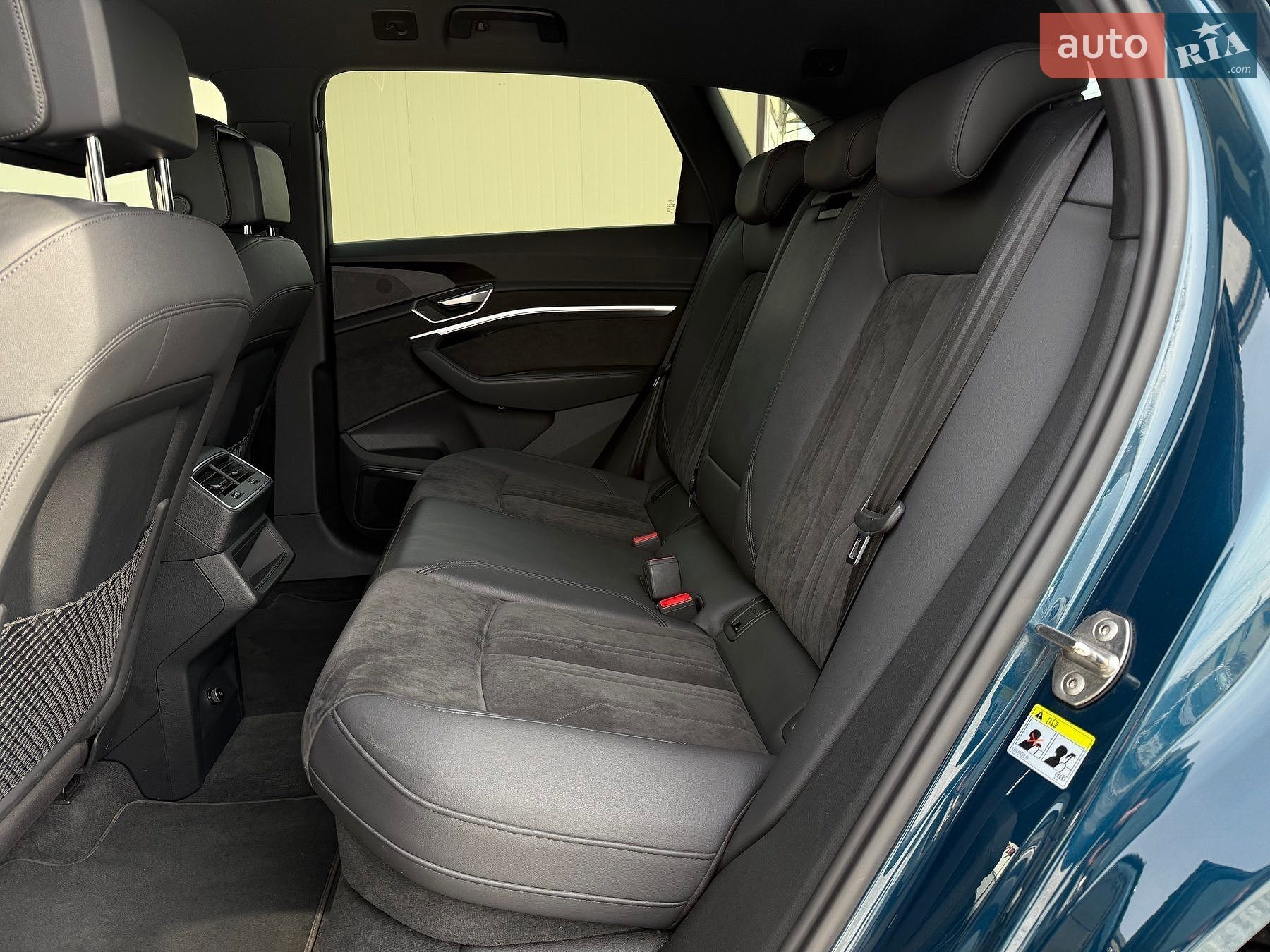 Audi e-tron 2020 VIN WAUZZZGEXMB004759 фото оголошення 100 з 154