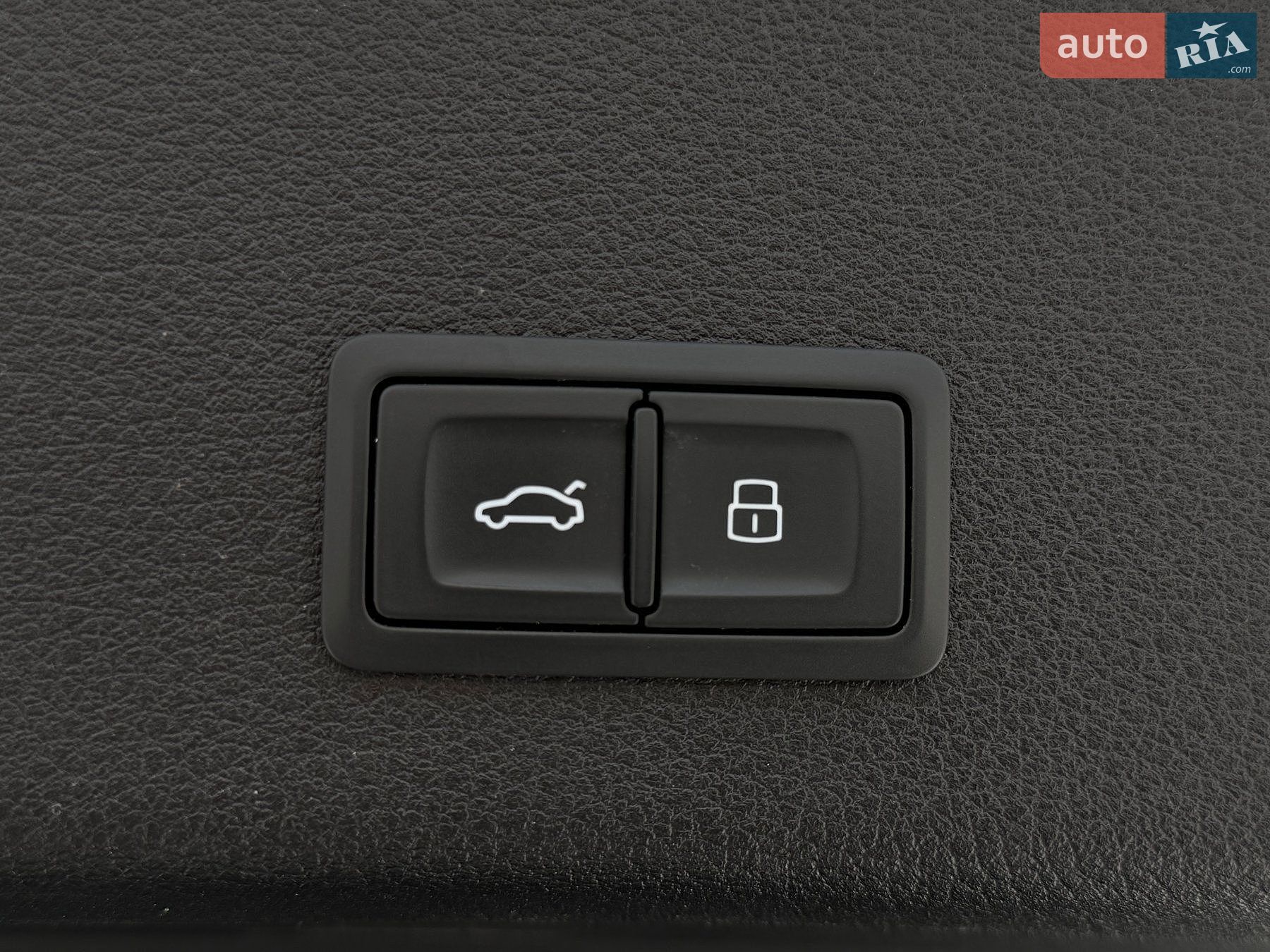 Audi e-tron 2020 VIN WAUZZZGEXMB004759 фото оголошення 107 з 154