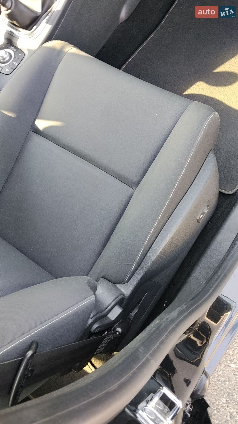 Renault Megane 2012 VIN VF1KZ140647136290 фото оголошення 29 з 60