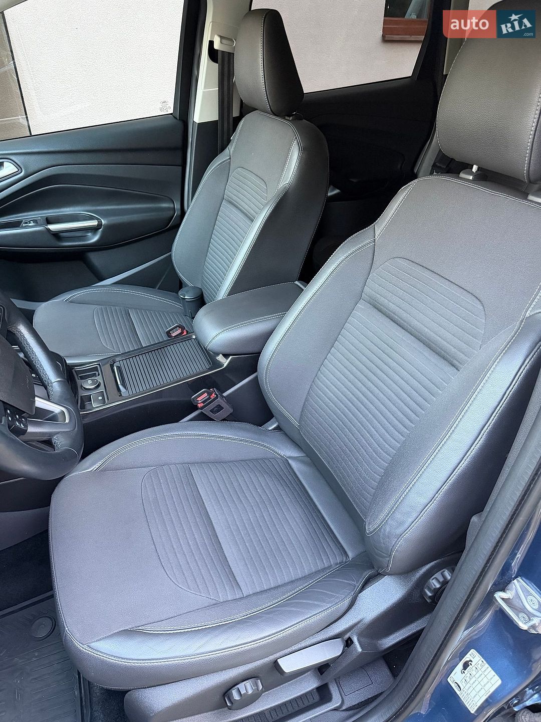 Ford Kuga 2019 VIN WF0AXXWPMAKM24625 фото оголошення 11 з 30