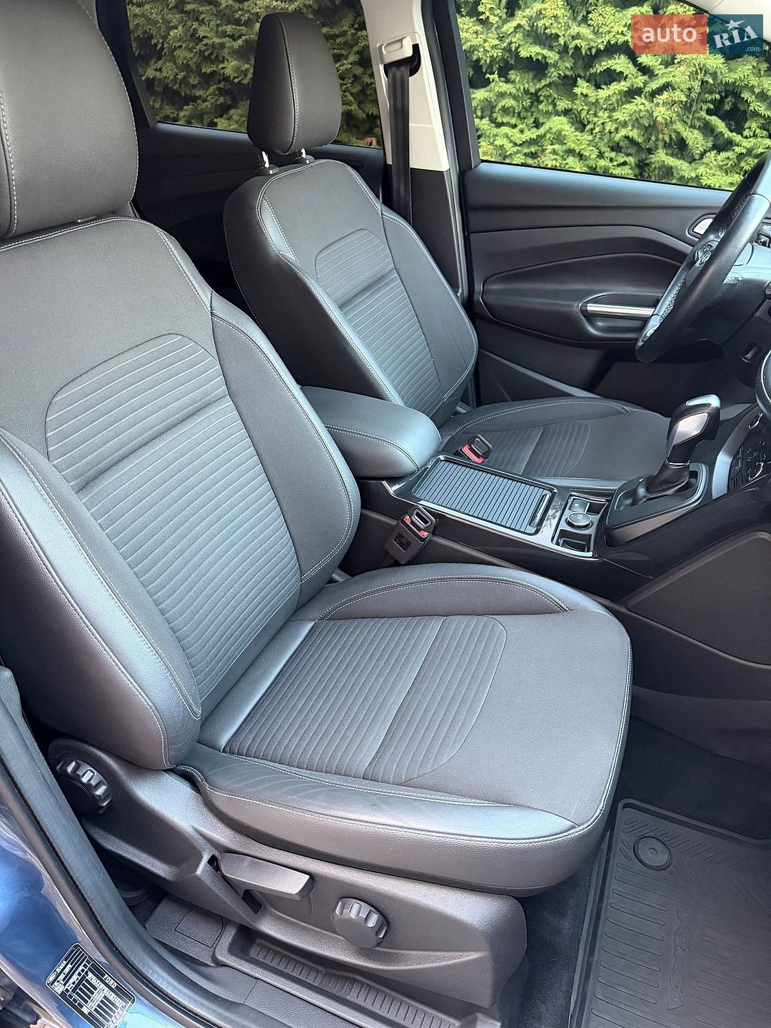 Ford Kuga 2019 VIN WF0AXXWPMAKM24625 фото оголошення 16 з 30