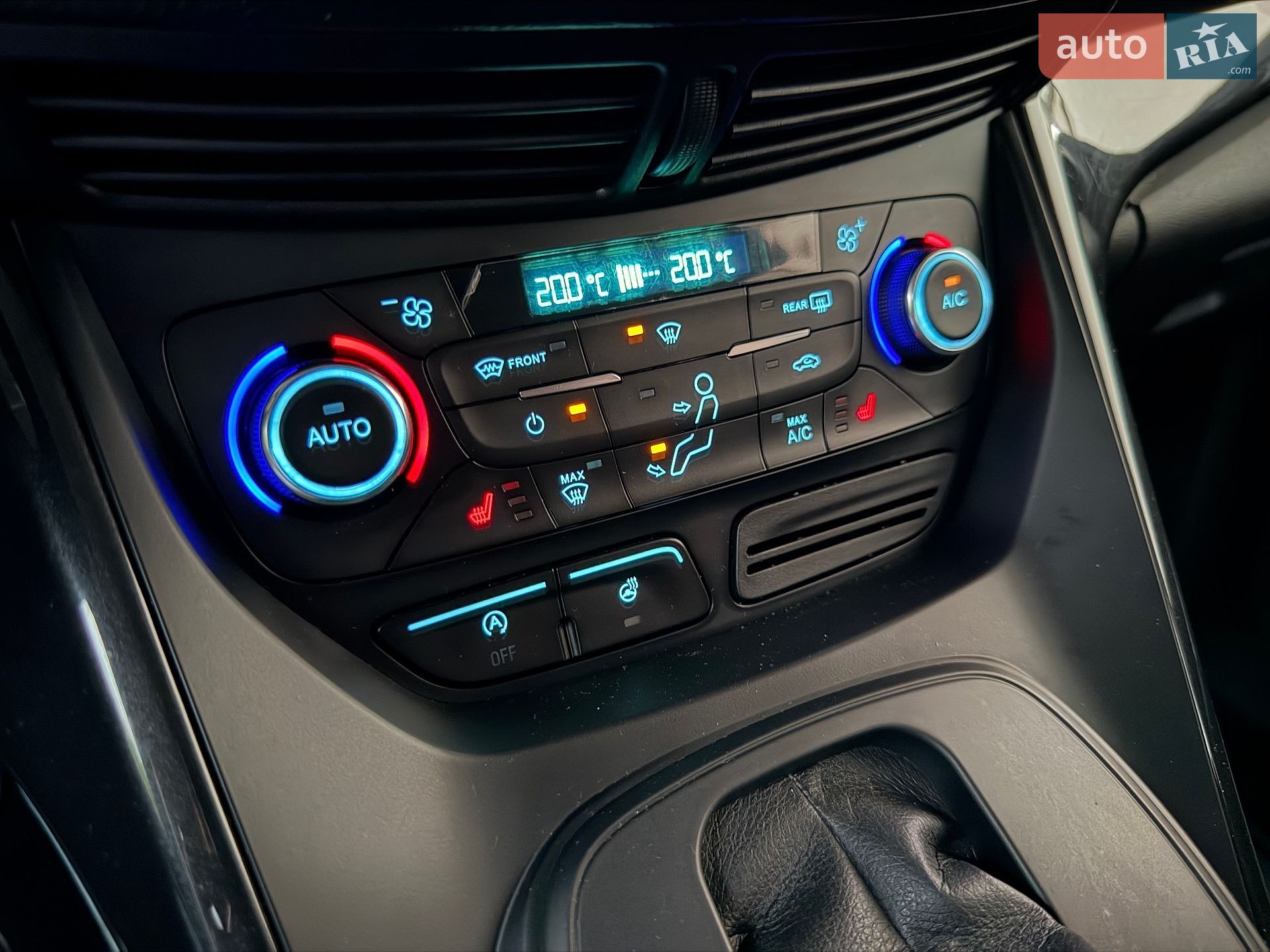 Ford Kuga 2019 VIN WF0AXXWPMAKM24625 фото оголошення 21 з 30
