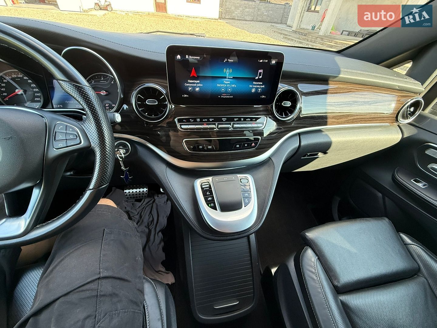 Mercedes-Benz V-Class 2022 VIN W1V44781314113804 фото оголошення 18 з 35