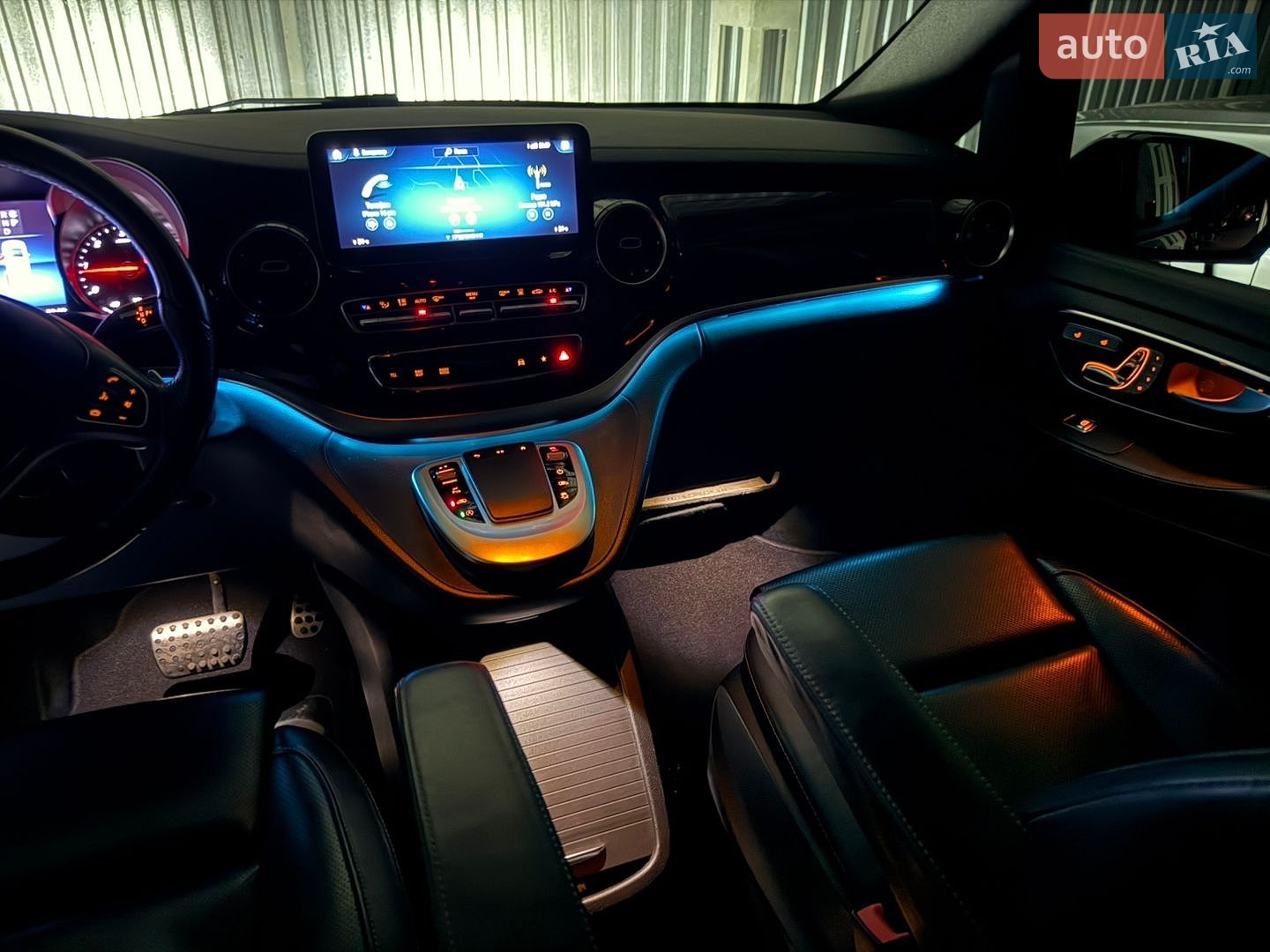Mercedes-Benz V-Class 2022 VIN W1V44781314113804 фото оголошення 26 з 35