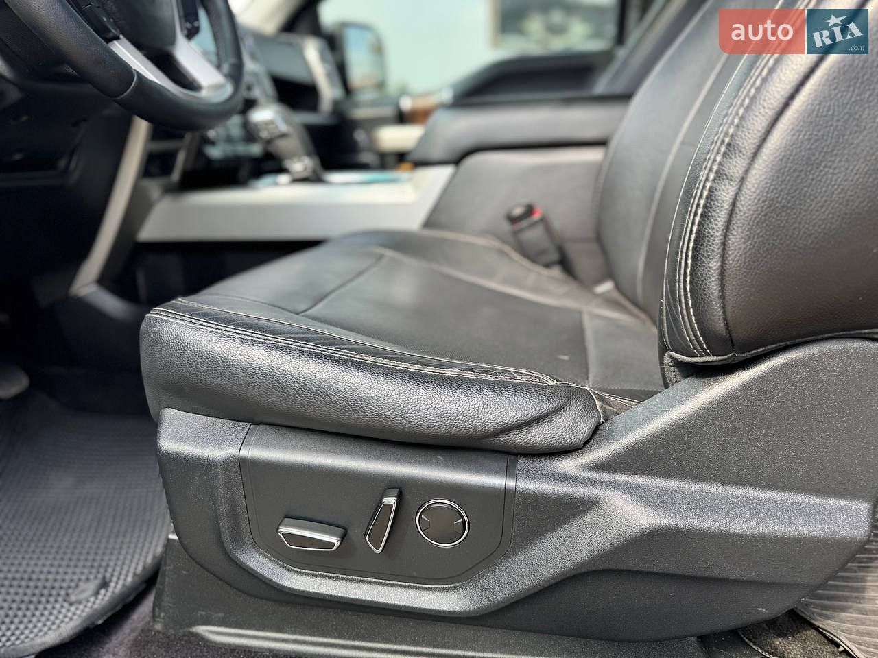 Ford F-150 2015 VIN 1FTFX1EF1GFA19592 фото оголошення 13 з 38