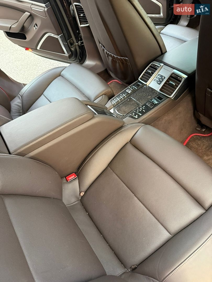 Porsche Panamera 2010 VIN WP0ZZZ97ZAL082612 фото оголошення 27 з 70