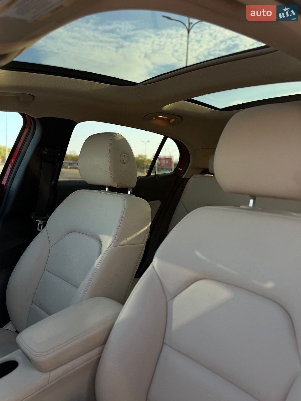 Mercedes-Benz GLA-Class 2018 VIN WDCTG4EB1JJ527688 фото оголошення 13 з 25