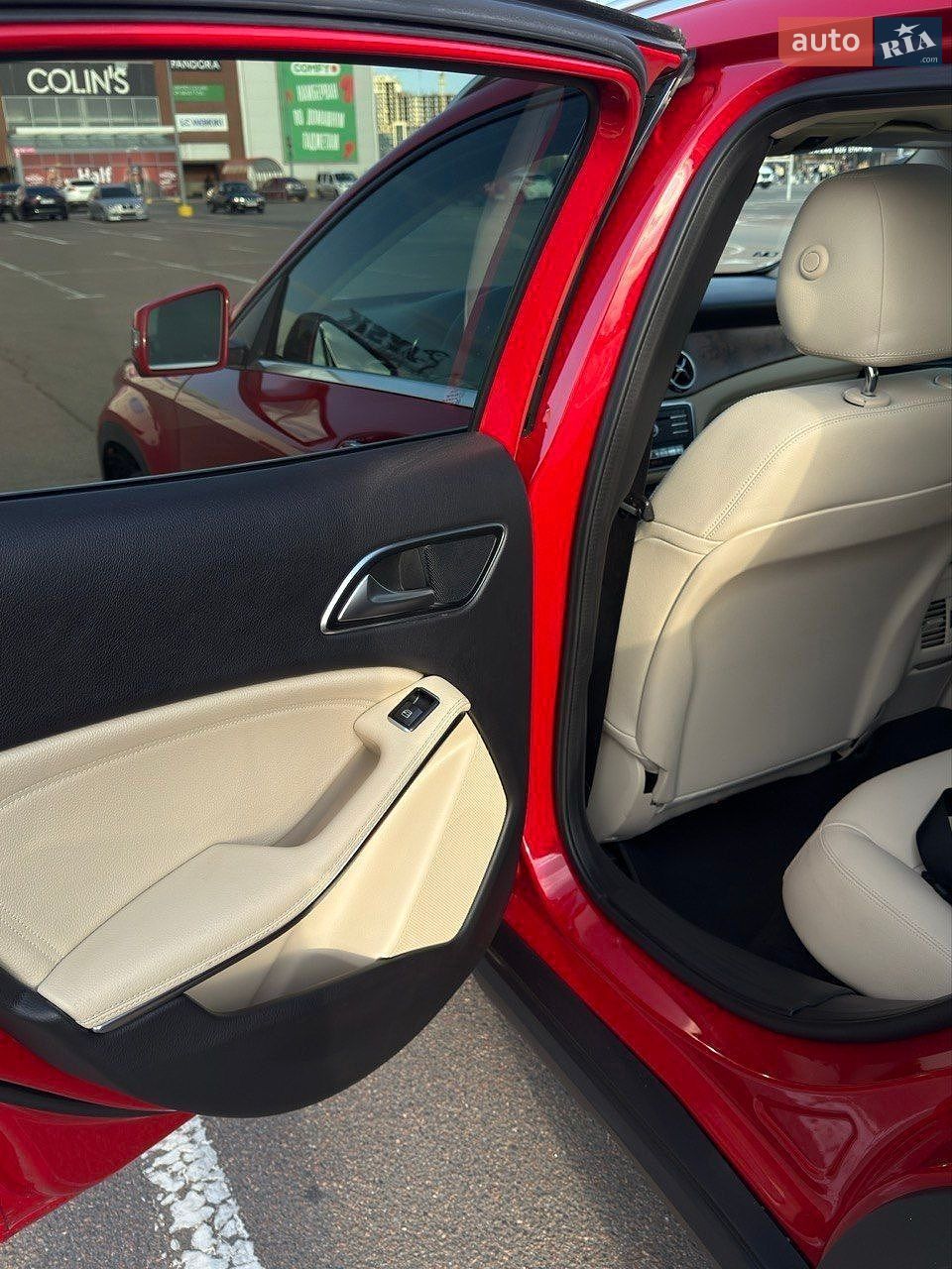 Mercedes-Benz GLA-Class 2018 VIN WDCTG4EB1JJ527688 фото оголошення 16 з 25