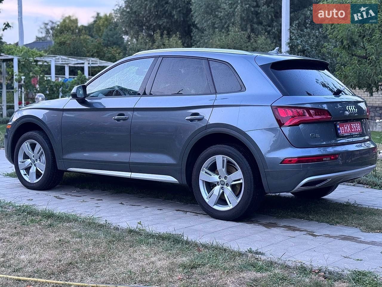 Audi Q5 2018 VIN WA1ANAFY4J2018994 фото оголошення 7 з 66