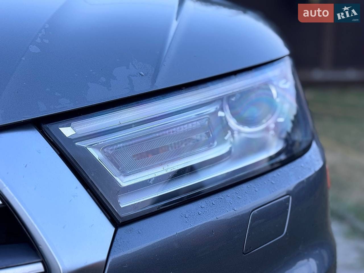 Audi Q5 2018 VIN WA1ANAFY4J2018994 фото оголошення 15 з 66