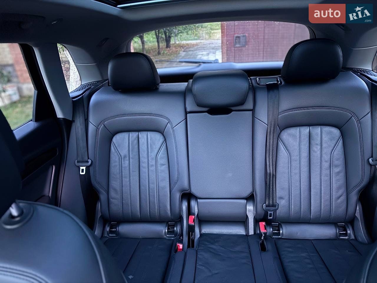 Audi Q5 2018 VIN WA1ANAFY4J2018994 фото оголошення 45 з 66