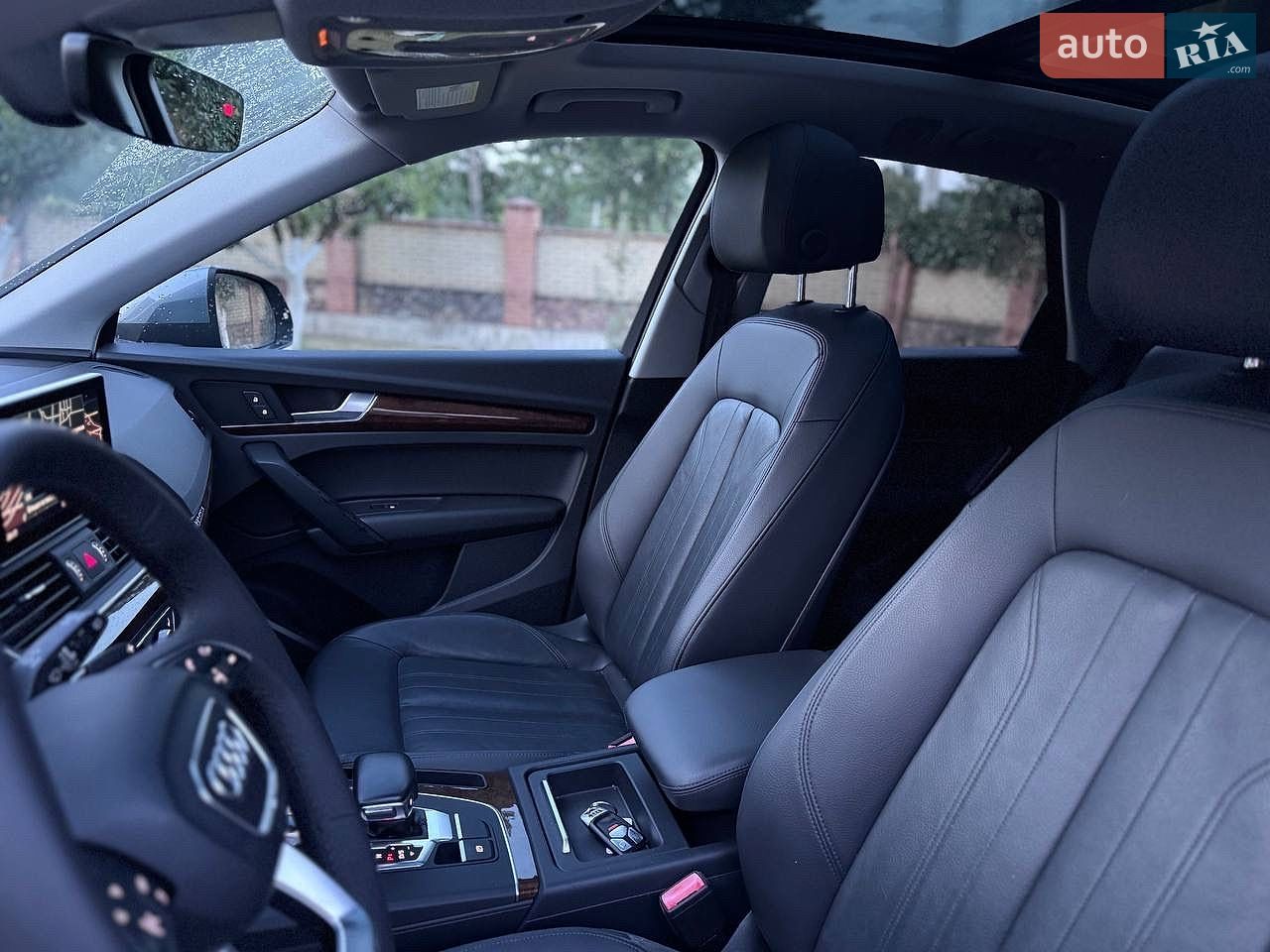 Audi Q5 2018 VIN WA1ANAFY4J2018994 фото оголошення 46 з 66