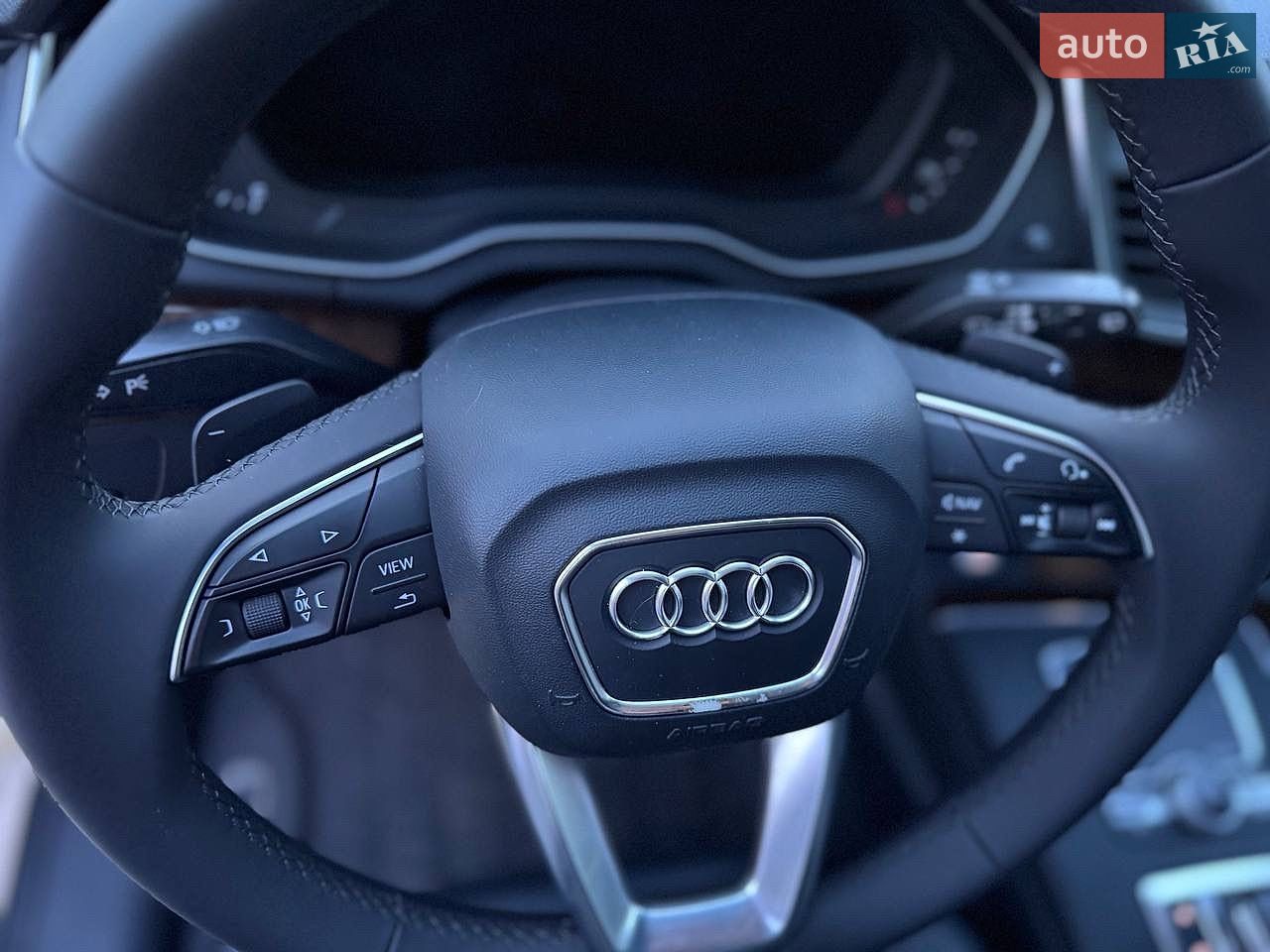 Audi Q5 2018 VIN WA1ANAFY4J2018994 фото оголошення 55 з 66