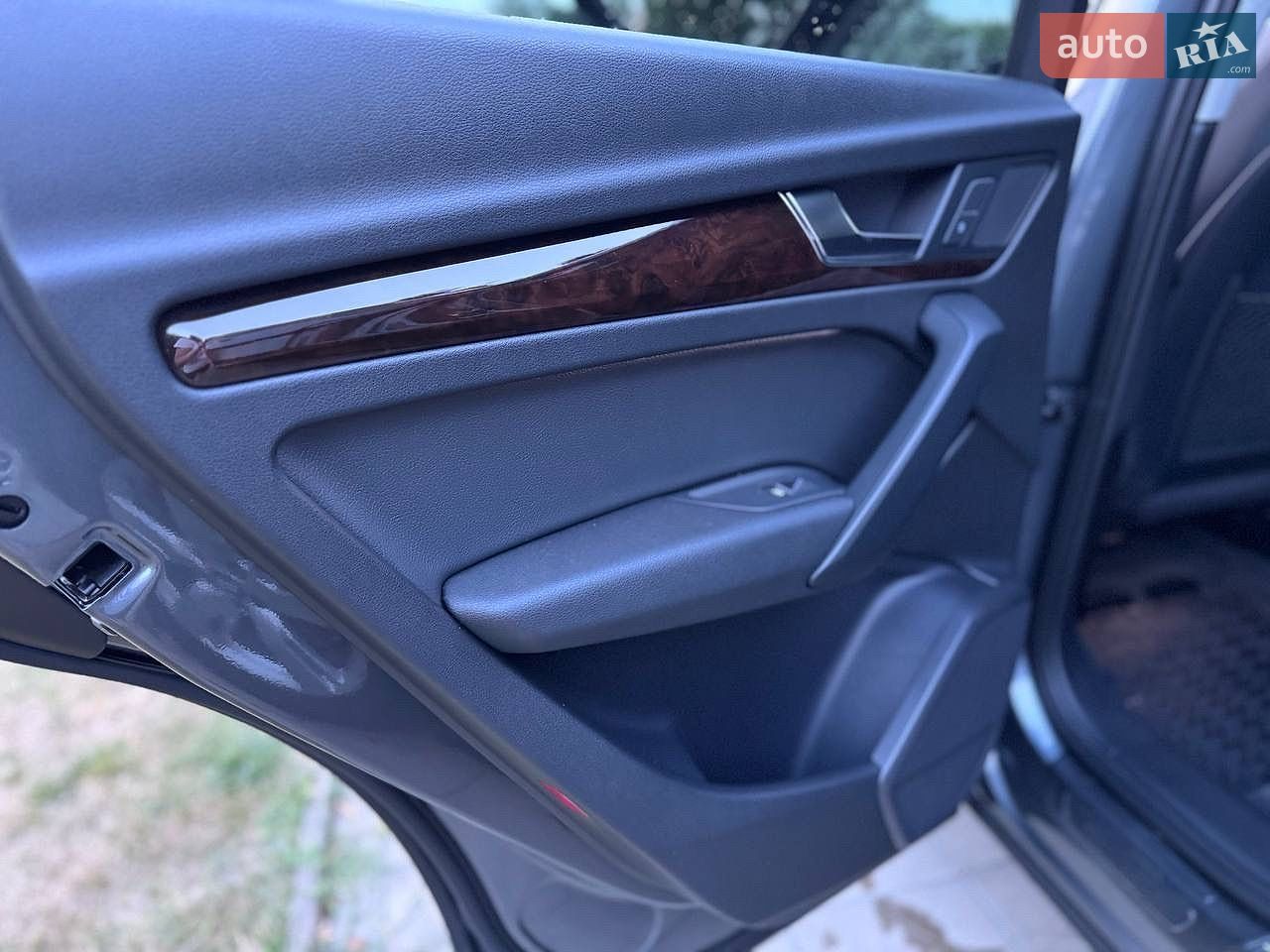 Audi Q5 2018 VIN WA1ANAFY4J2018994 фото оголошення 57 з 66
