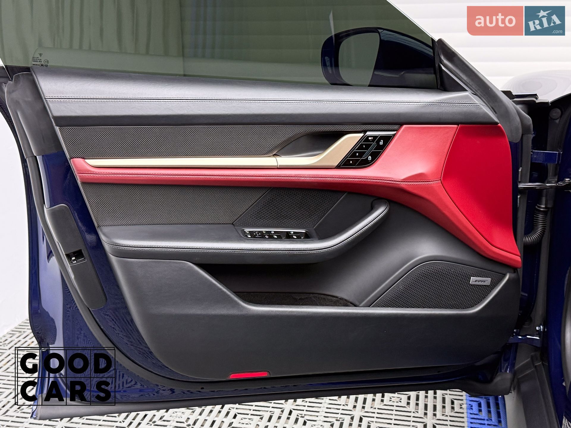 Porsche Taycan 2020 VIN WP0ZZZY1ZLSA36091 фото оголошення 23 з 43