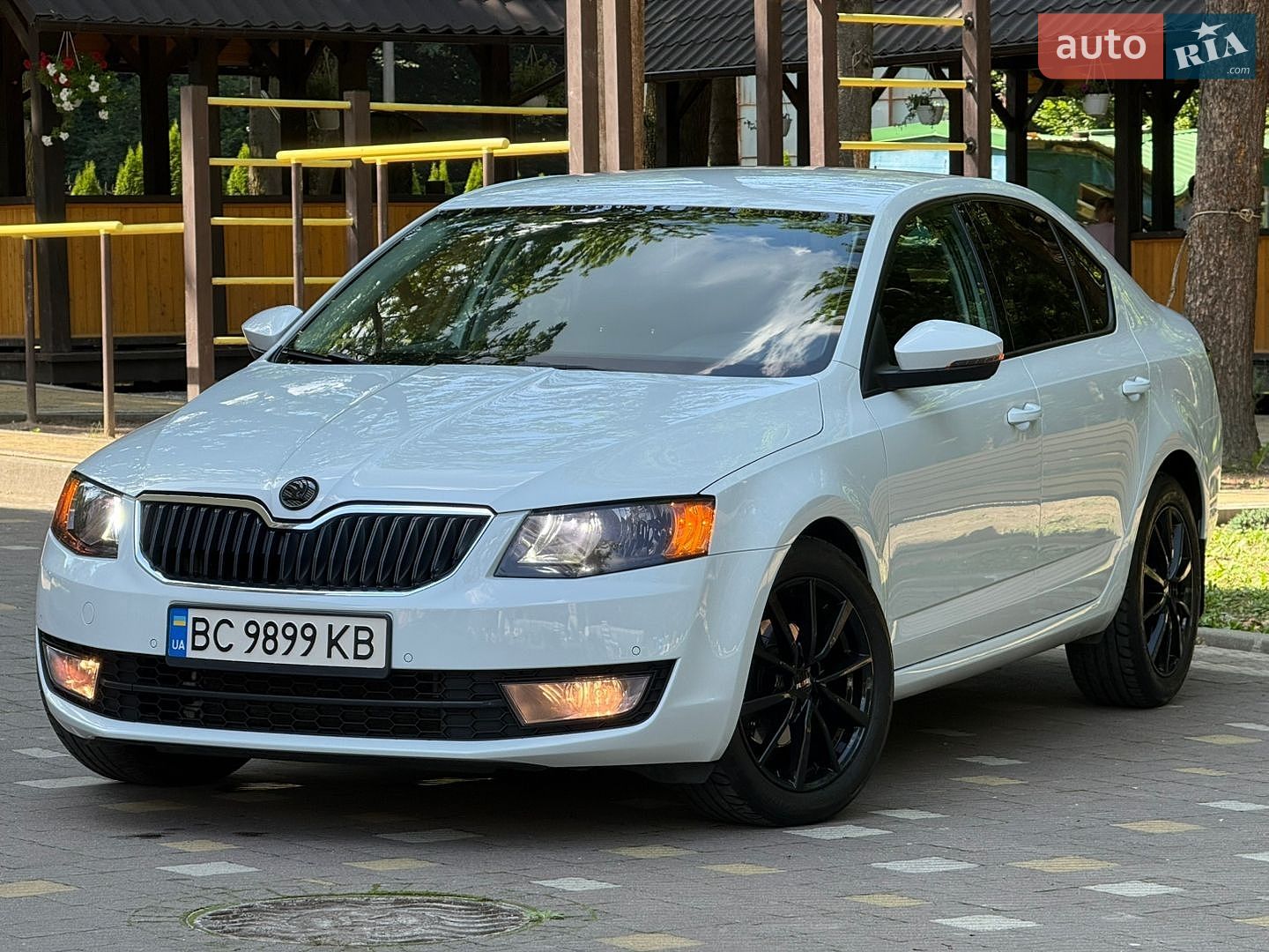 Skoda Octavia 2016 VIN TMBAJ7NE5H0093656 фото оголошення 9 з 195