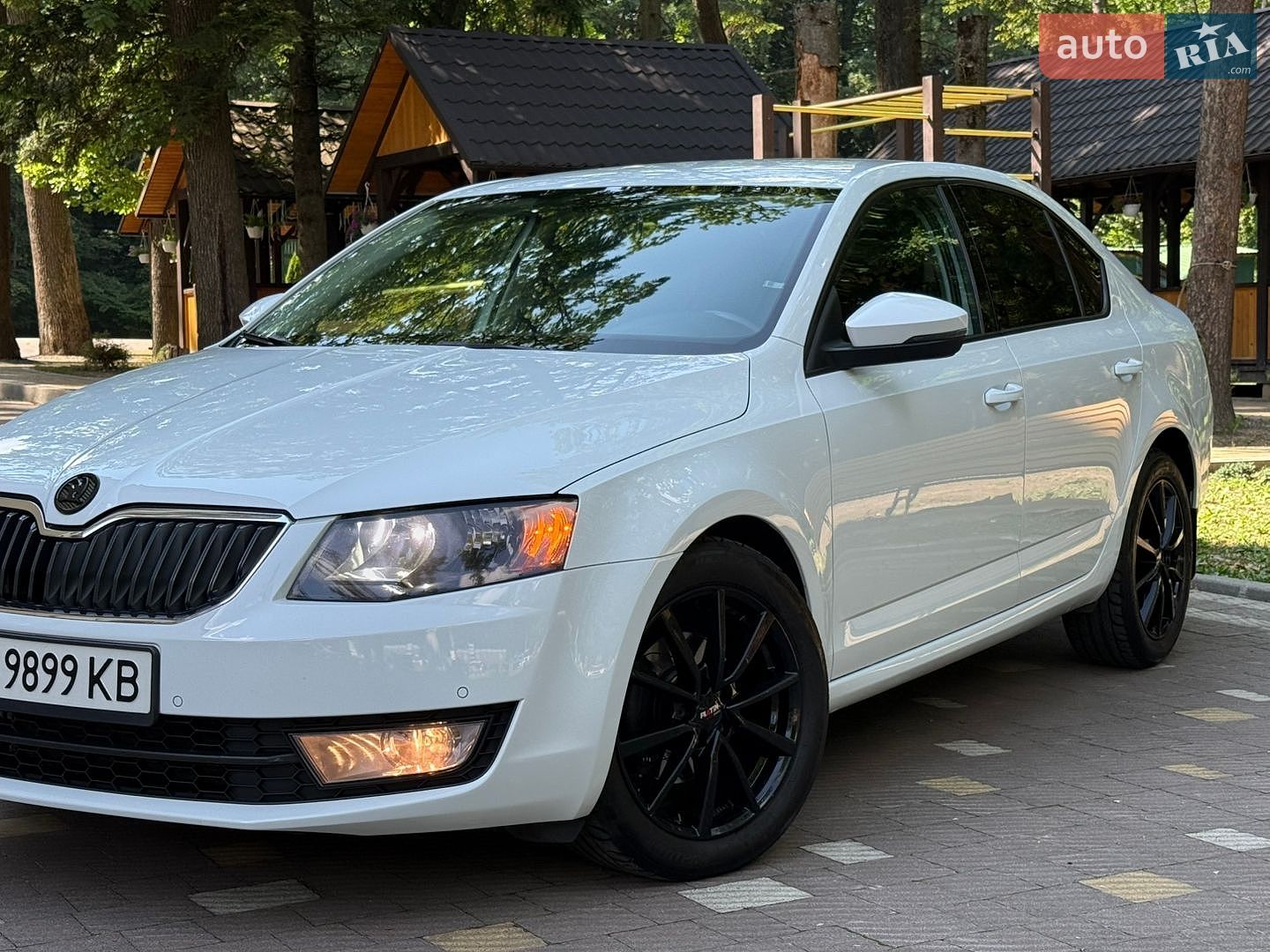 Skoda Octavia 2016 VIN TMBAJ7NE5H0093656 фото оголошення 30 з 195