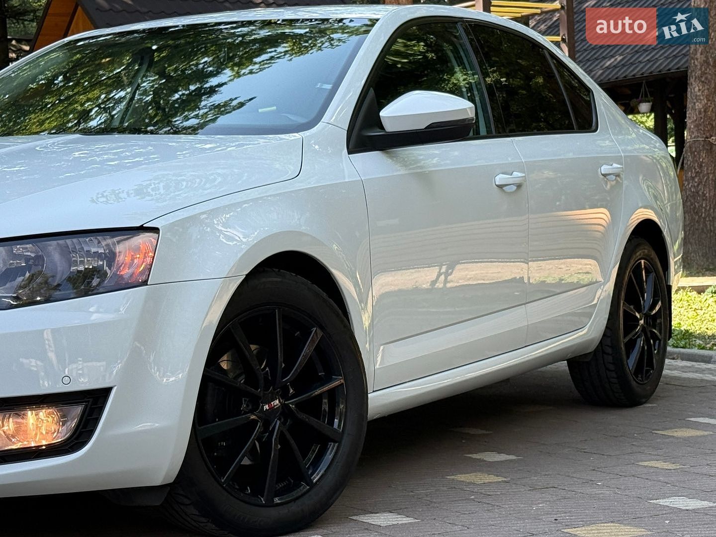 Skoda Octavia 2016 VIN TMBAJ7NE5H0093656 фото оголошення 31 з 195